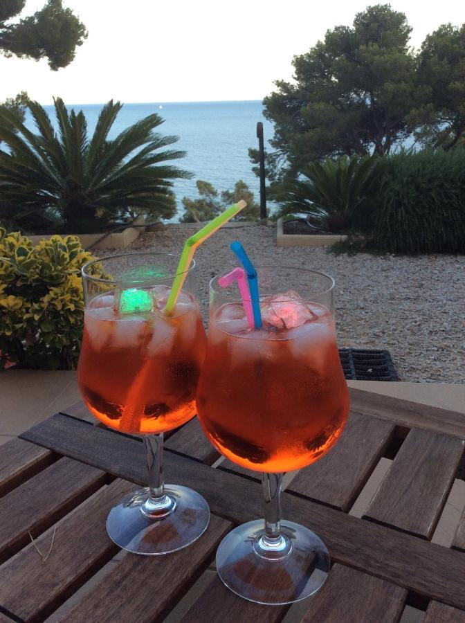 Les Bruyeres Bed and Breakfast Saint-Mandrier-sur-Mer Εξωτερικό φωτογραφία