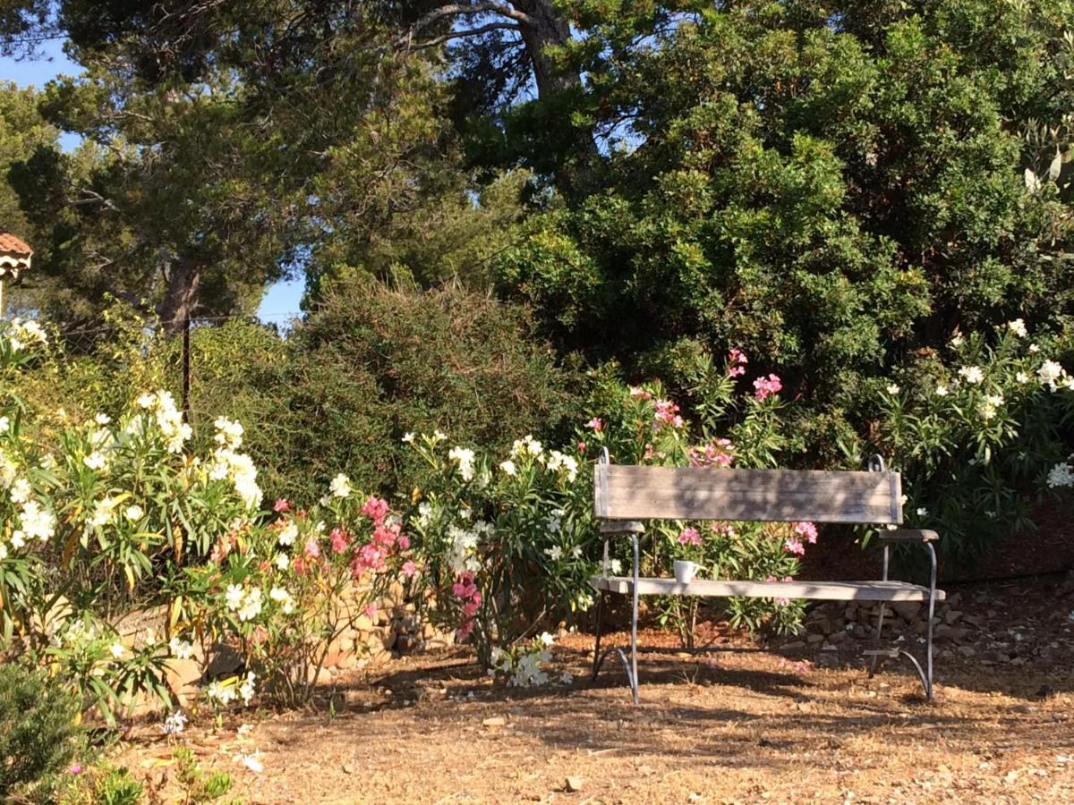 Les Bruyeres Bed and Breakfast Saint-Mandrier-sur-Mer Εξωτερικό φωτογραφία