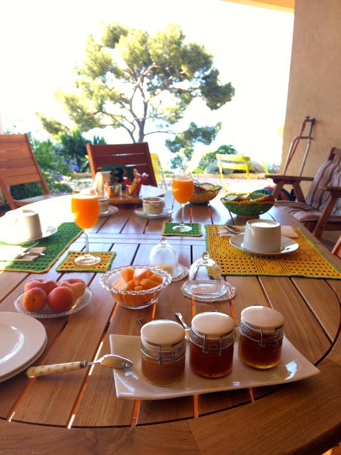 Les Bruyeres Bed and Breakfast Saint-Mandrier-sur-Mer Εξωτερικό φωτογραφία